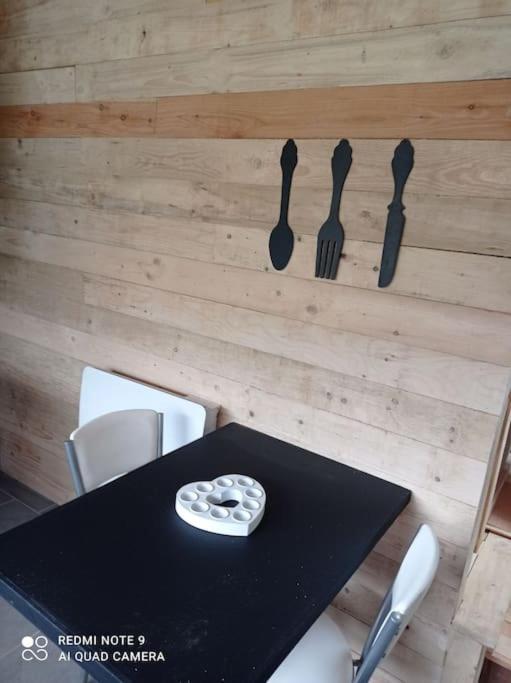Le P'Tit Nid : Mini Loft Pour 2 A 4 Personnes Villa Tellin Exterior photo